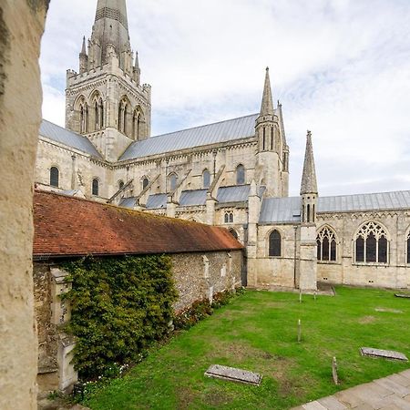 Cloisters Cottage Chichester Exterior photo